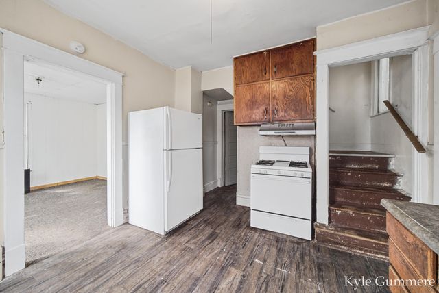 1116 Kalamazoo Avenue SE, Grand Rapids, MI 49507