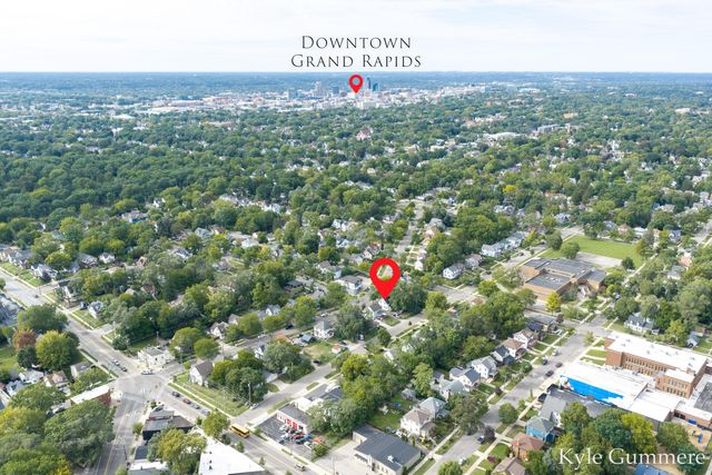 1116 Kalamazoo Avenue SE, Grand Rapids, MI 49507