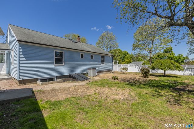 14 Catherine Court, Milford, CT 06460