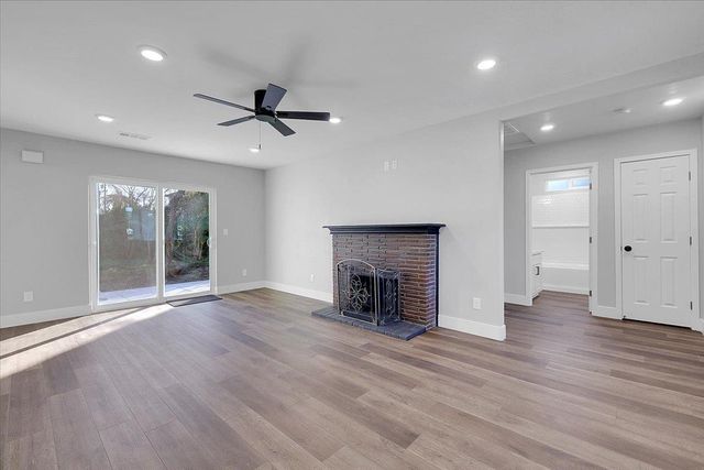 705 Gray Ave, Yuba City, CA 95991