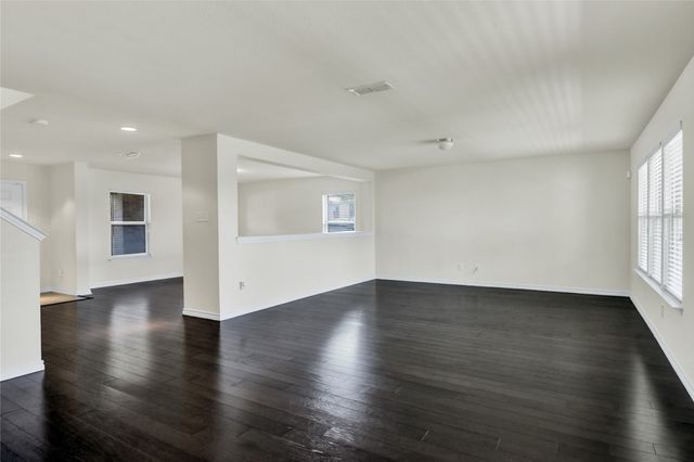 728 Snapdragon Lane, Desoto, TX 75115