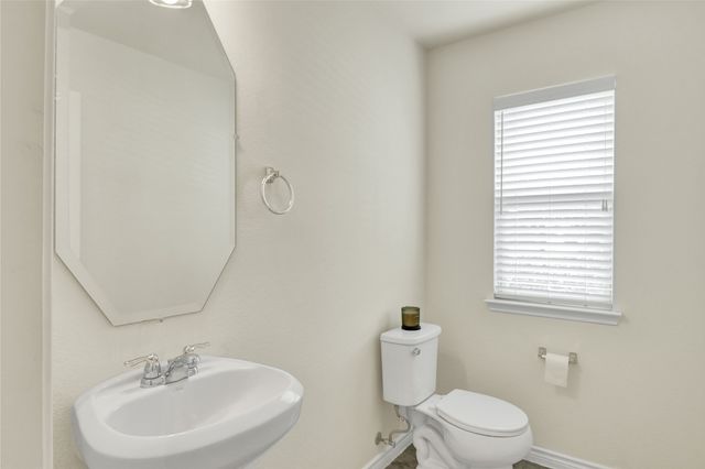 728 Snapdragon Lane, Desoto, TX 75115