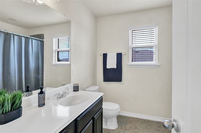 728 Snapdragon Lane, Desoto, TX 75115