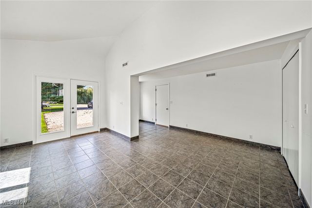 5459 Coronada Drive, Mentor, OH 44060