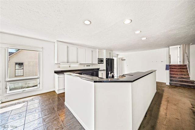 5459 Coronada Drive, Mentor, OH 44060