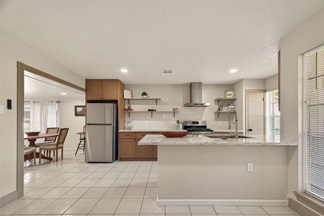 1406 Sigma Street, Pasadena, TX 77504