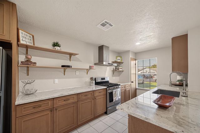 1406 Sigma Street, Pasadena, TX 77504