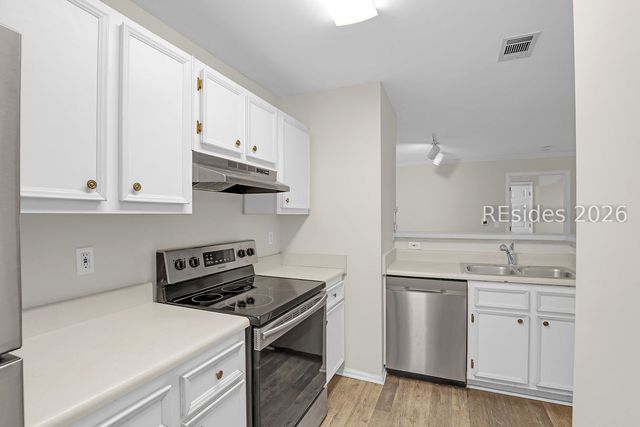 50 Pebble Beach Cv Apt D115, Bluffton, SC 29910