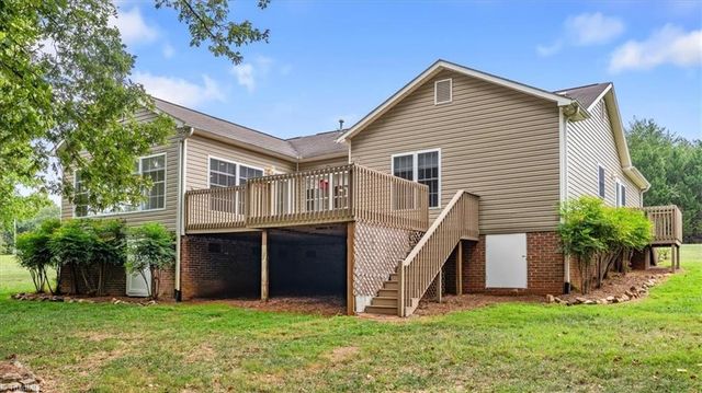 1180 Oak Level Church Road, Stokesdale, NC 27357