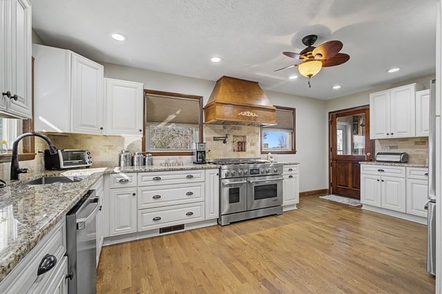 1231 Abiff Road, Bon Aqua, TN 37025
