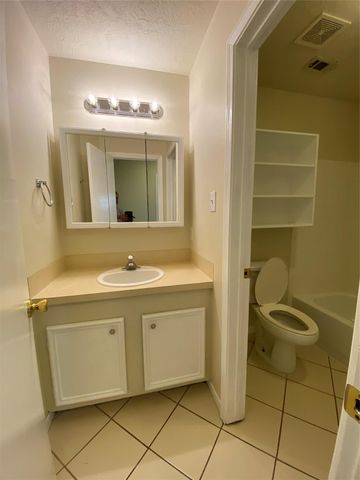 311 Willowick Street, Tomball, TX 77375
