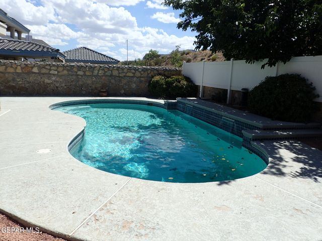 4113 LOMA ROSADA Drive, El Paso, TX 79934
