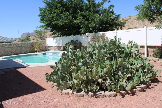 4113 LOMA ROSADA Drive, El Paso, TX 79934