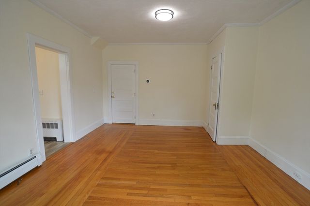 28 Columbus Ave 1, Beverly, MA 01915