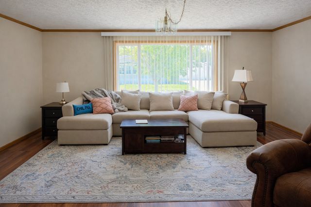 363 Tulip Circle, Matteson, IL 60443