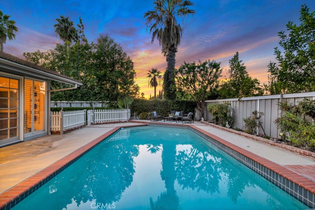21441 Picasso Place, Woodland Hills, CA 91364 — photo 2