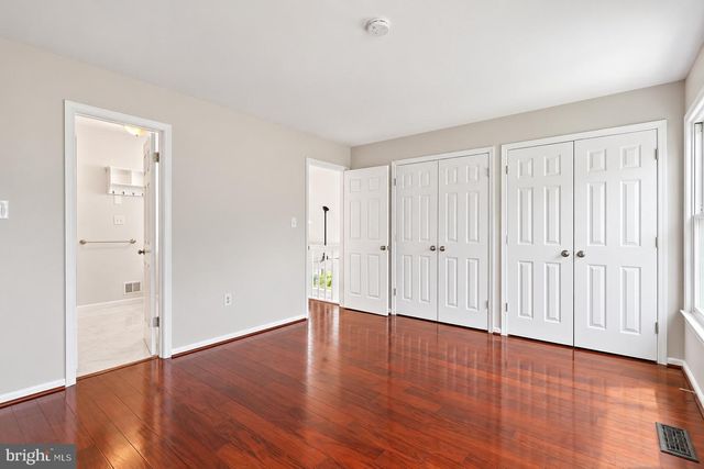 8421 HOLLIS, Vienna, VA 22182
