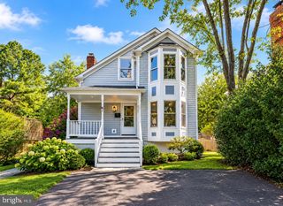 8421 HOLLIS, Vienna, VA 22182