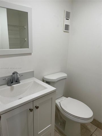 7510 SW 152nd Avenue B202, Miami, FL 33193