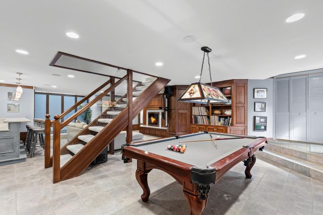 3865 Hillcrest Road, Deephaven, MN 55391
