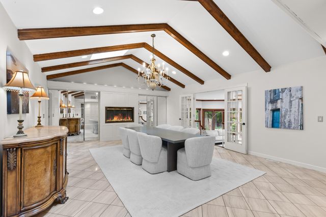 3865 Hillcrest Road, Deephaven, MN 55391