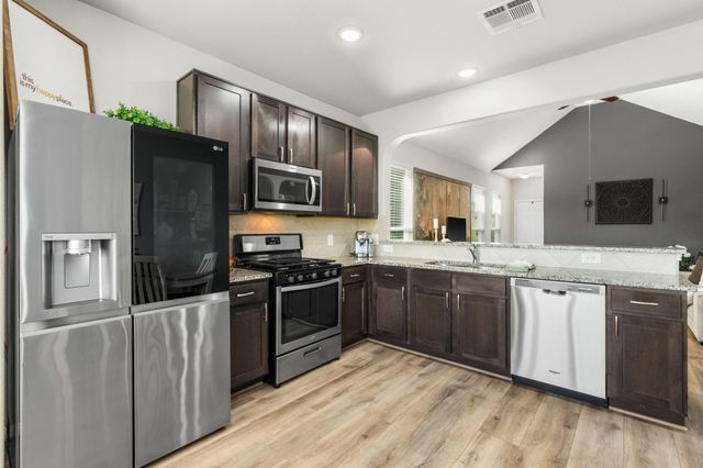 2819 Preston Place Court, Conroe, TX 77304