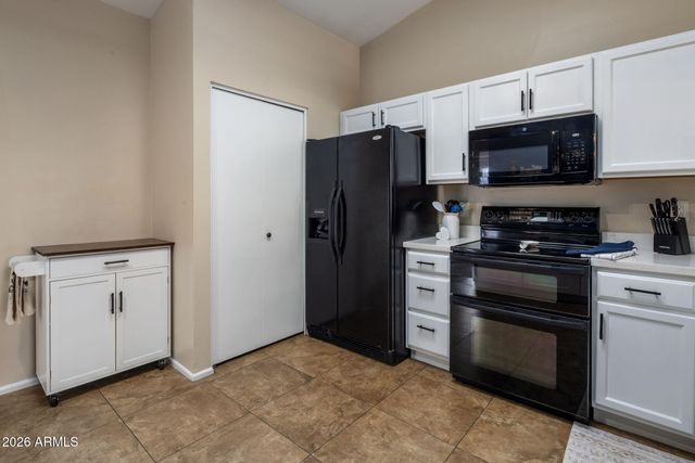 338 N HERITAGE Drive, Gilbert, AZ 85234