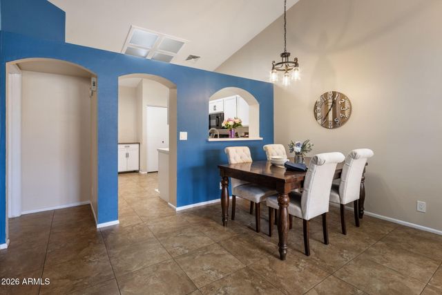 338 N HERITAGE Drive, Gilbert, AZ 85234