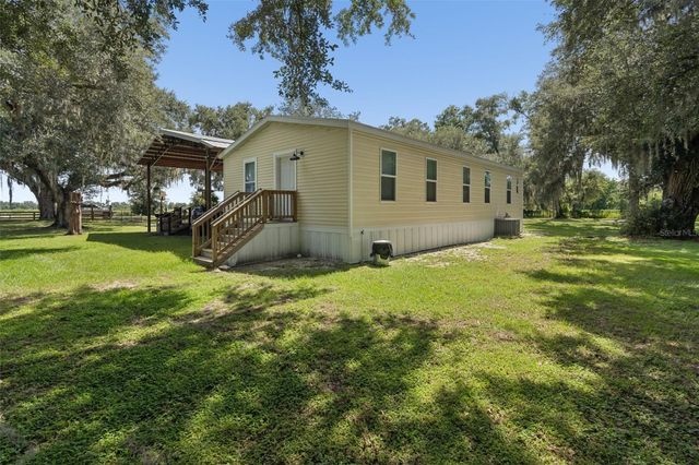 4920 W KNIGHTS GRIFFIN ROAD, Plant City, FL 33565