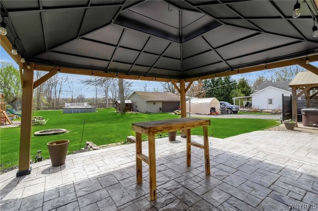 4988 Tonawanda Creek Road, Pendleton, NY 14120
