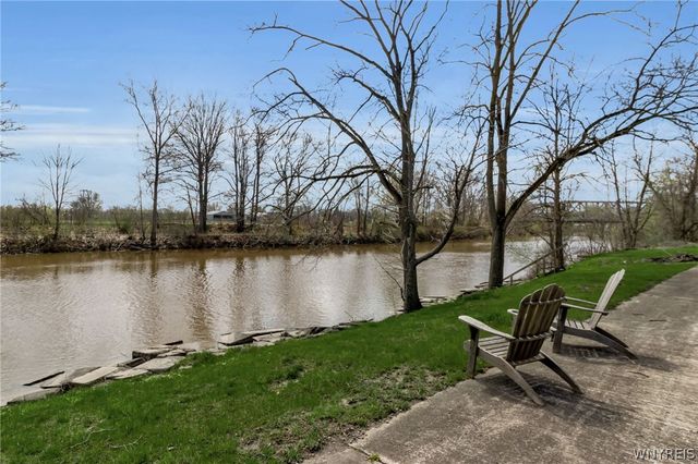 4988 Tonawanda Creek Road, Pendleton, NY 14120