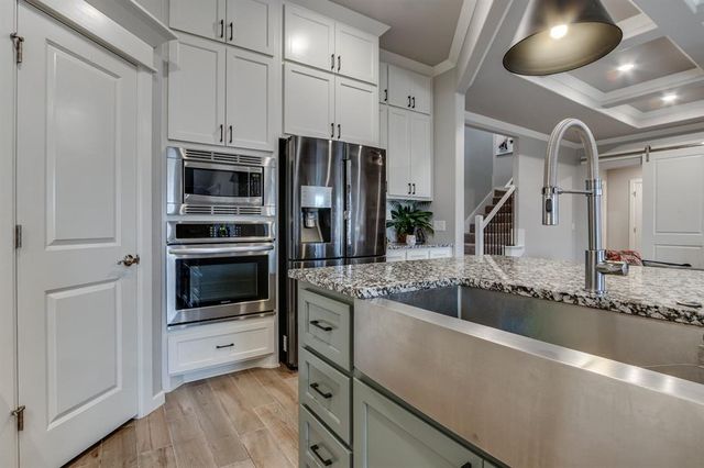 512 E Barajas Terrace, Mustang, OK 73064