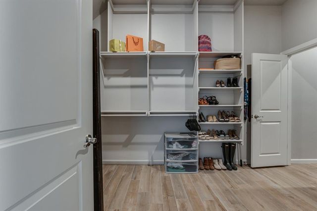 512 E Barajas Terrace, Mustang, OK 73064