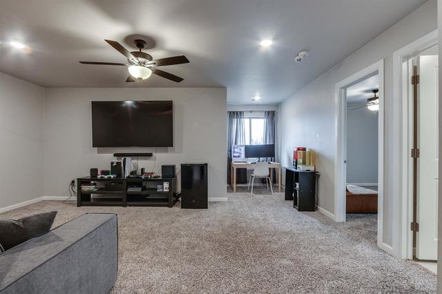 512 E Barajas Terrace, Mustang, OK 73064