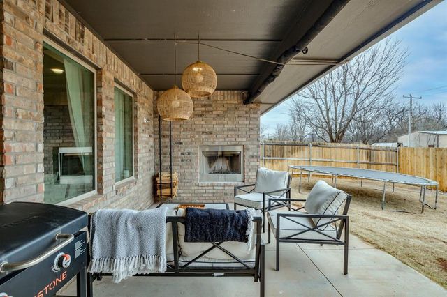 512 E Barajas Terrace, Mustang, OK 73064