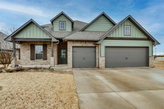 512 E Barajas Terrace, Mustang, OK 73064