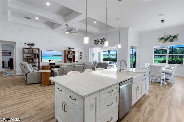 9259 Fieldstone LN, Naples, FL 34120