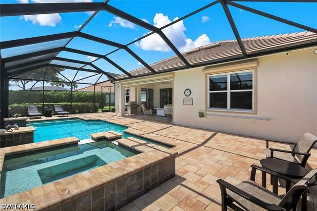 9259 Fieldstone LN, Naples, FL 34120