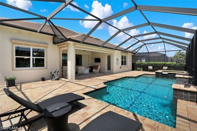 9259 Fieldstone LN, Naples, FL 34120