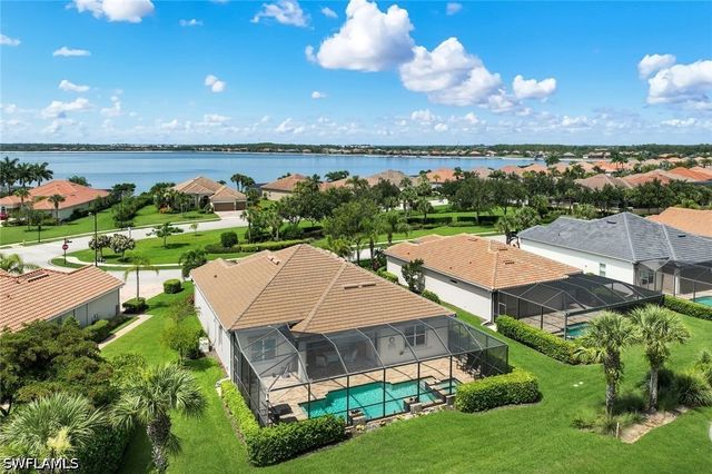 9259 Fieldstone LN, Naples, FL 34120