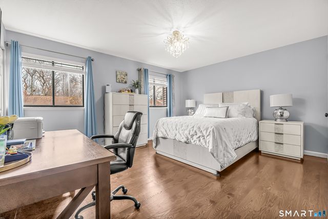 40 Orangewood West 40, Derby, CT 06418