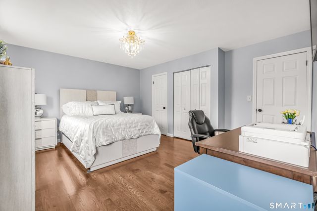 40 Orangewood West 40, Derby, CT 06418