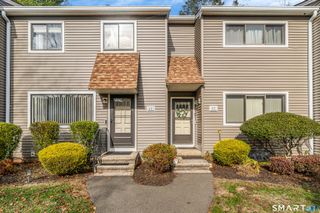 40 Orangewood West 40, Derby, CT 06418