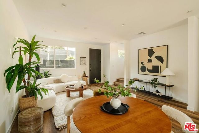 3851 N Riley Lane, Los Angeles, CA 90065