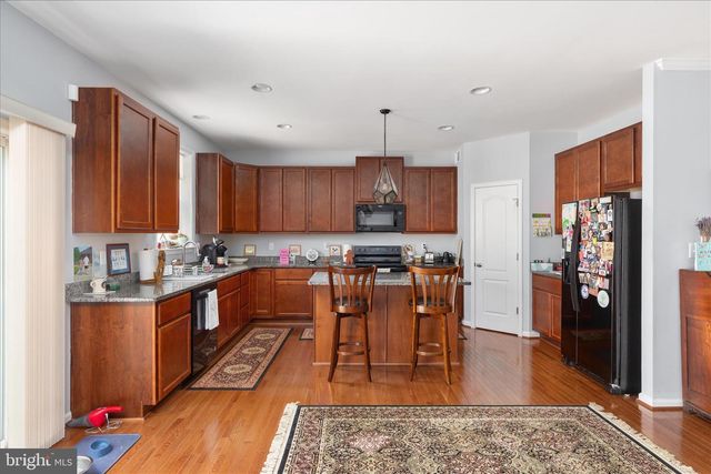 1041 W MASTERS DR, Cross Junction, VA 22625