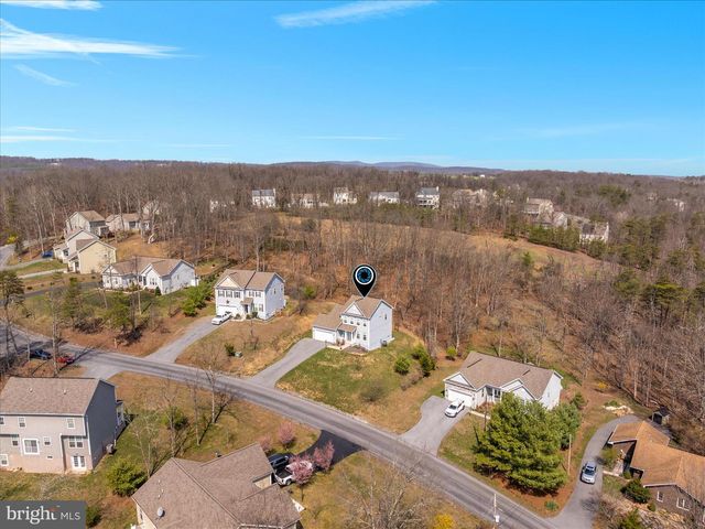 1041 W MASTERS DR, Cross Junction, VA 22625