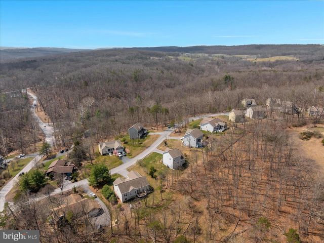 1041 W MASTERS DR, Cross Junction, VA 22625