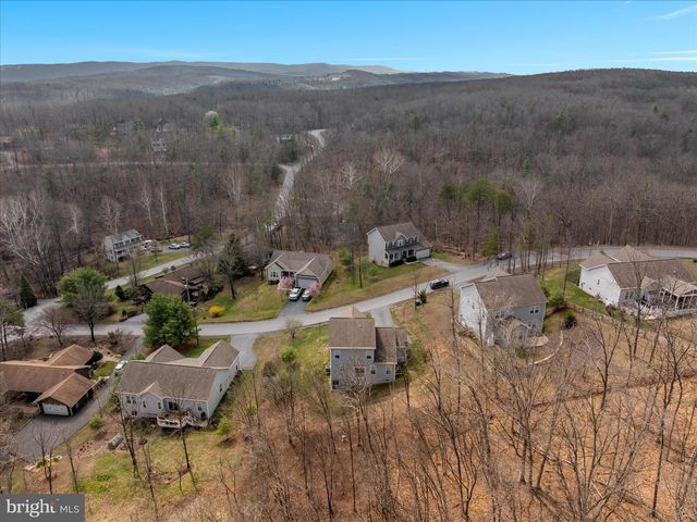 1041 W MASTERS DR, Cross Junction, VA 22625