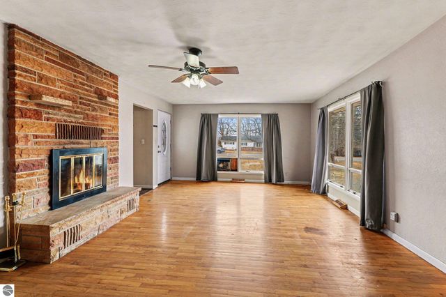 4820 W Lincoln Road, Alma, MI 48801