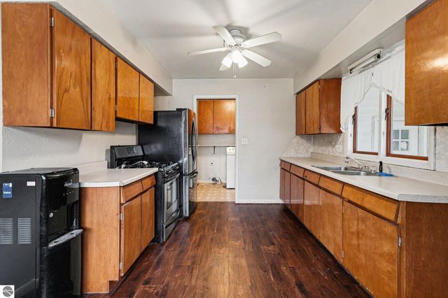 4820 W Lincoln Road, Alma, MI 48801